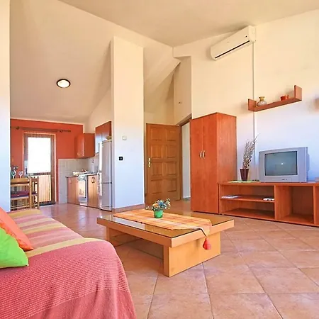 Suran 2 Πανσιόν