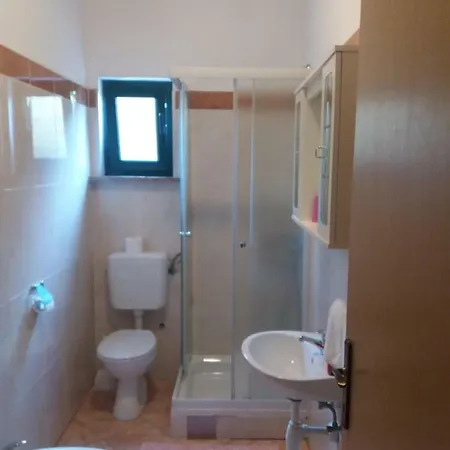 Suran 2 3* Ровинь