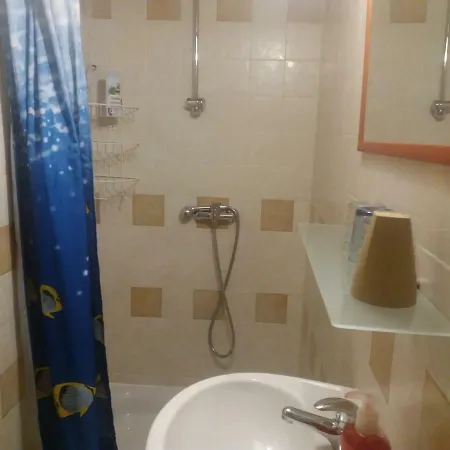 Suran 2 3* Ровинь