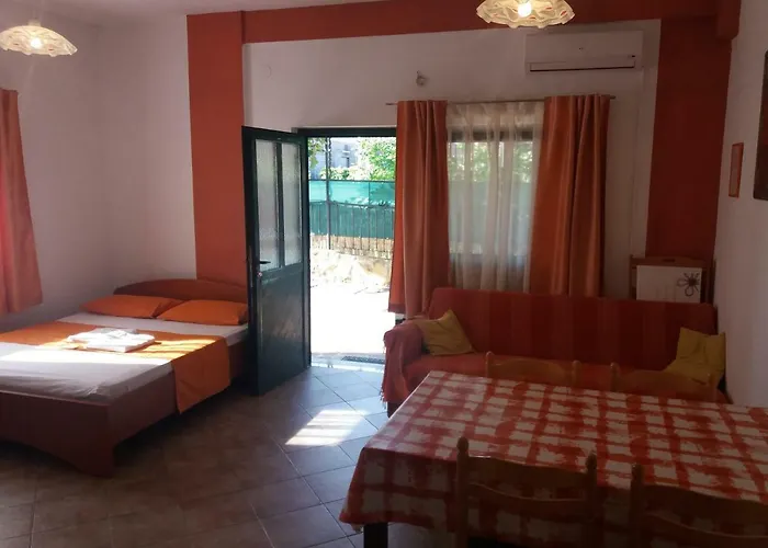 Suran 2 Πανσιόν Ρόβινι